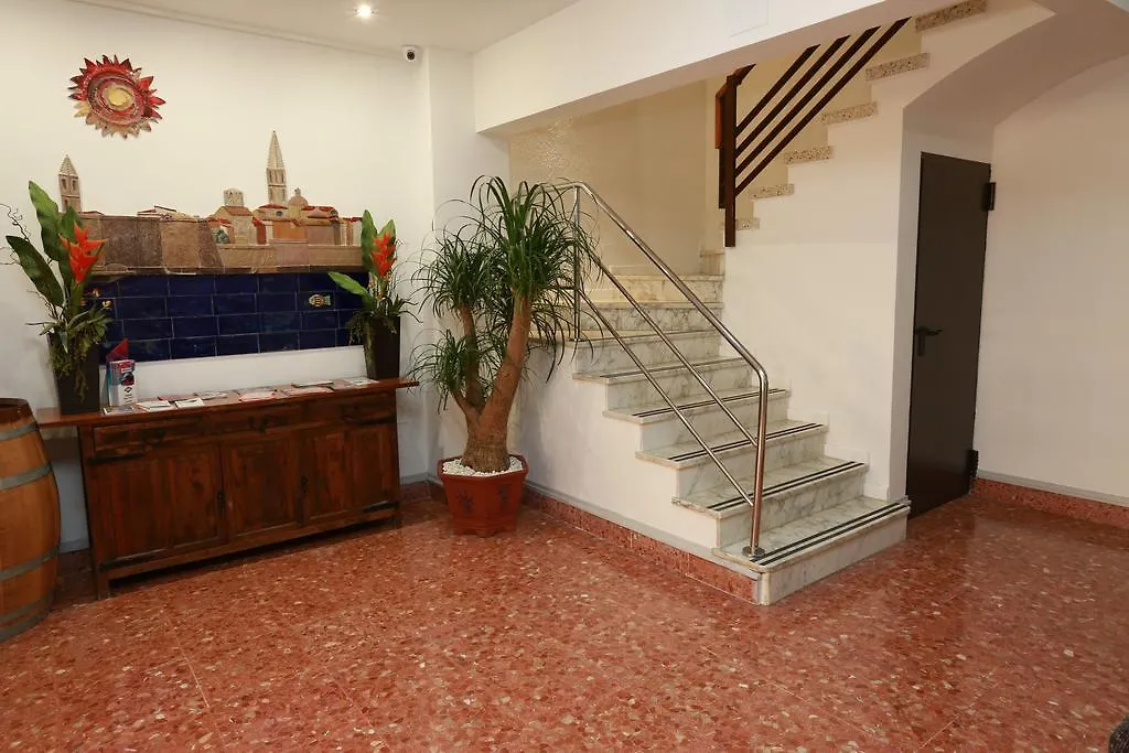 Hotel Alguer Camp Nou Barcelona 2*,  Spanien