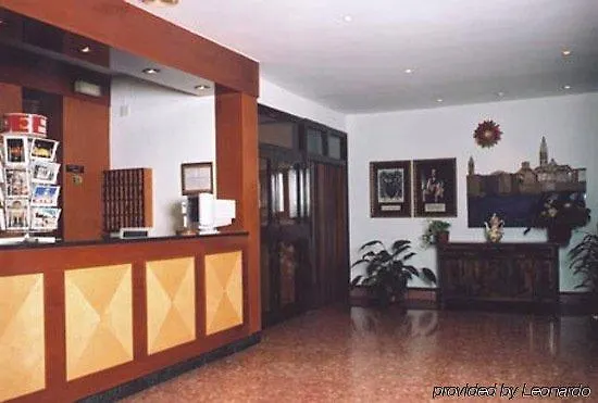 Hotel Alguer Camp Nou Барселона